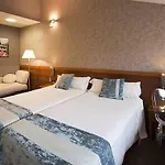 Hotel Real Cinco Linajes