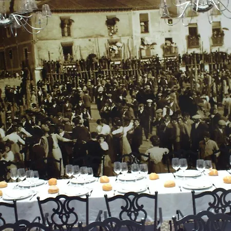 Hotel Real Cinco Linajes