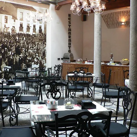 Real Cinco Linajes 4*