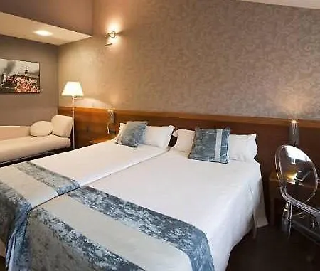 Hotel Real Cinco Linajes