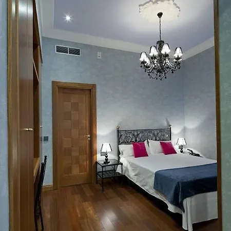 Hotel Real Cinco Linajes Arevalo