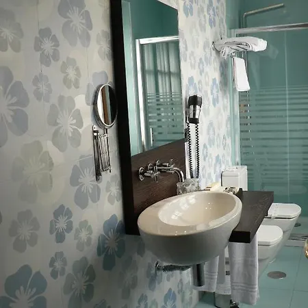 Real Cinco Linajes Hotel