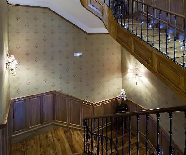 Real Cinco Linajes 4* Arévalo