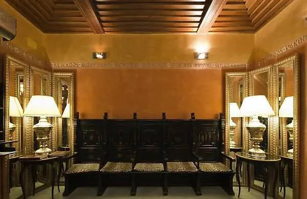 Hotel Real Cinco Linajes