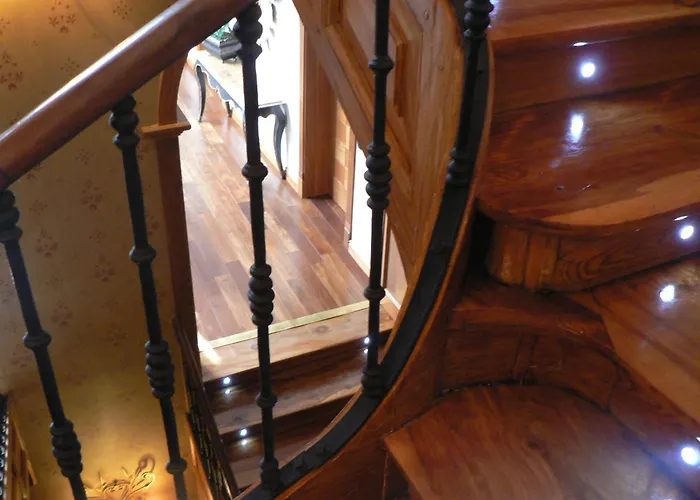 Отель Real Cinco Linajes