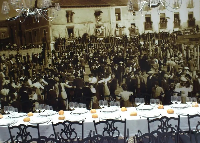 Hotel Real Cinco Linajes