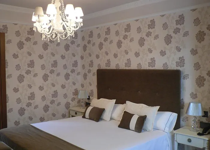 Real Cinco Linajes 4* Arévalo